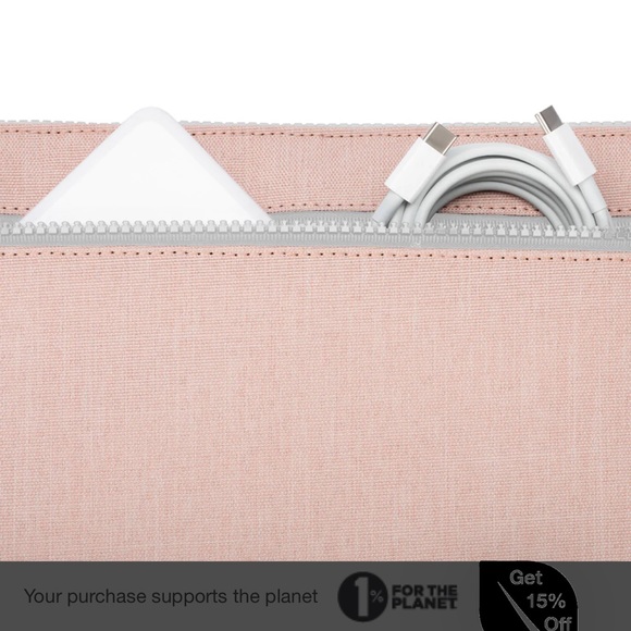 BRAND NEW INCASE sleeve. - Picture 4 of 8